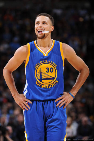 一会儿控球 一会儿控球