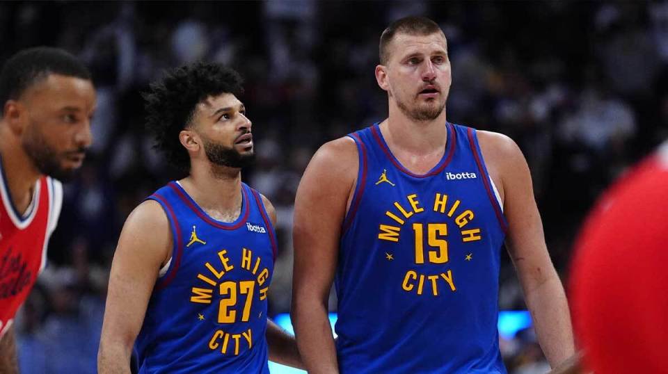 完全不同 完全不同